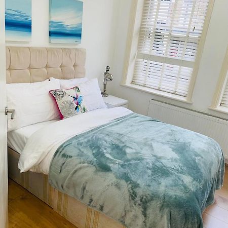 Amazing 2 Bedroom Apartment London Eksteriør billede