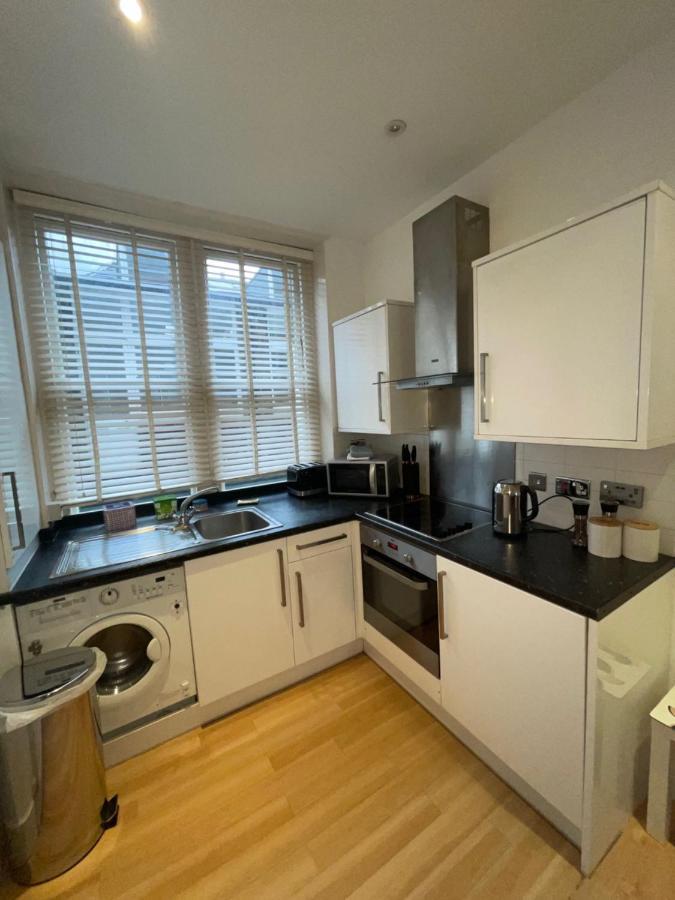 Amazing 2 Bedroom Apartment London Eksteriør billede